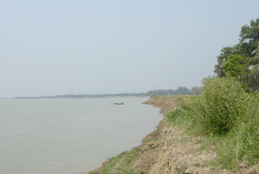 Banks of Rupnarayan River